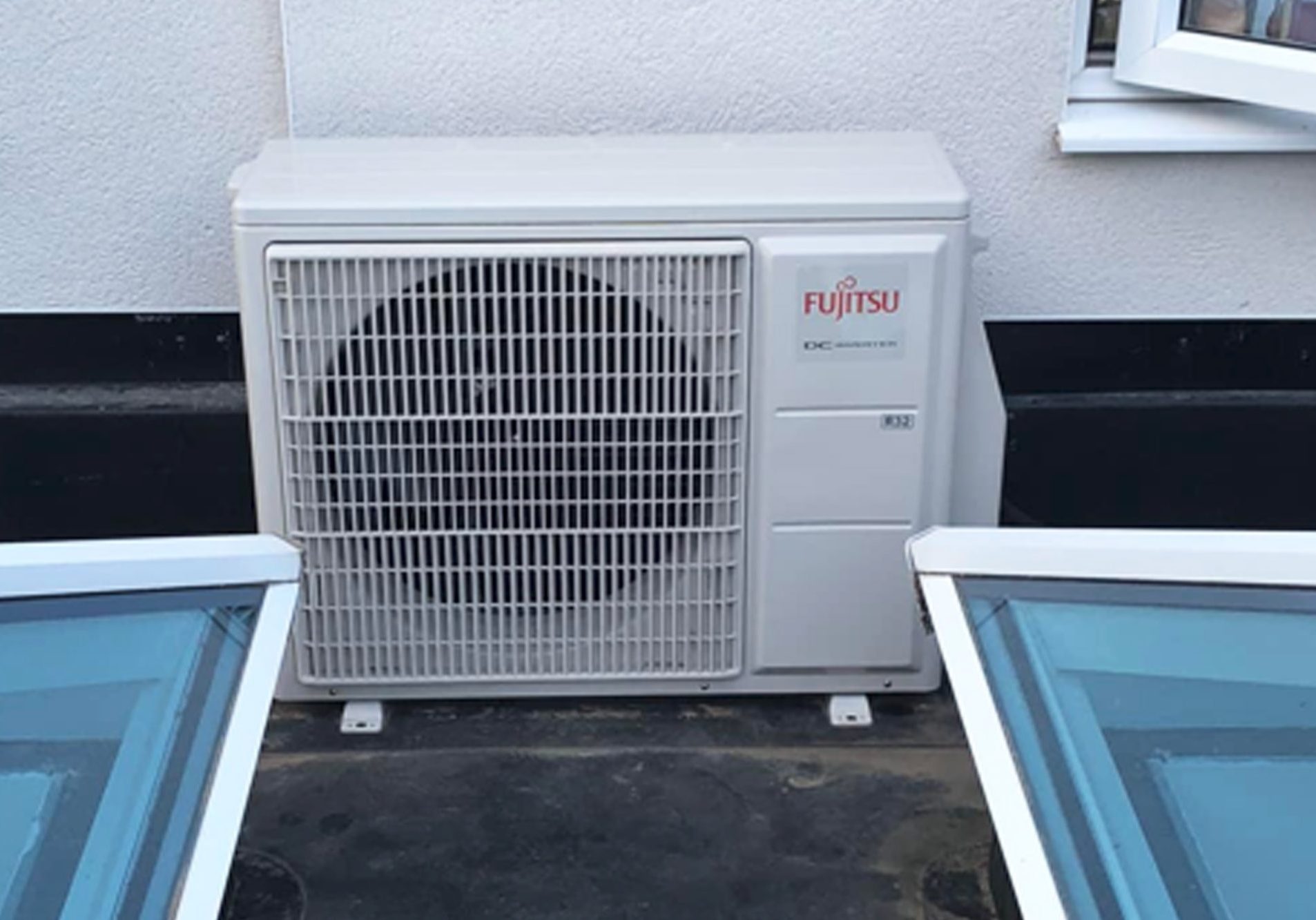 dreamstime_m_9170683 nre OUTSIDE AIR CON Air Conditioning